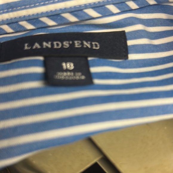 Ladies Lands’ End, blouse, blue and white stripe excellent condition - Picture 2 of 4